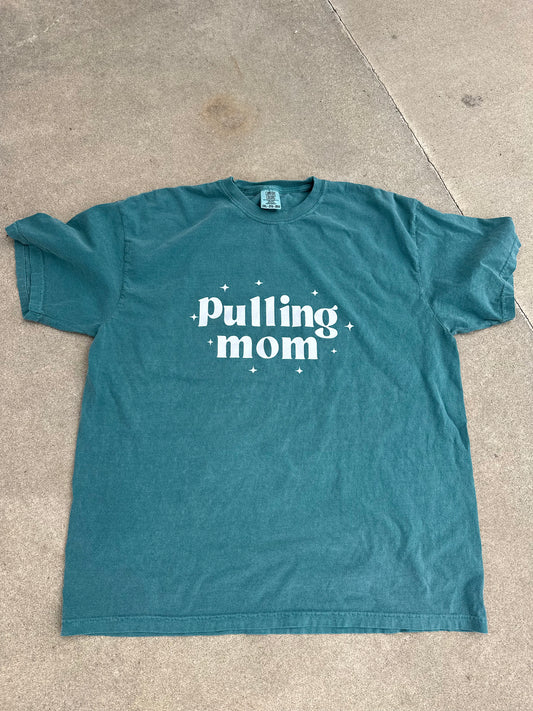 Pulling Mom Tee/Crew